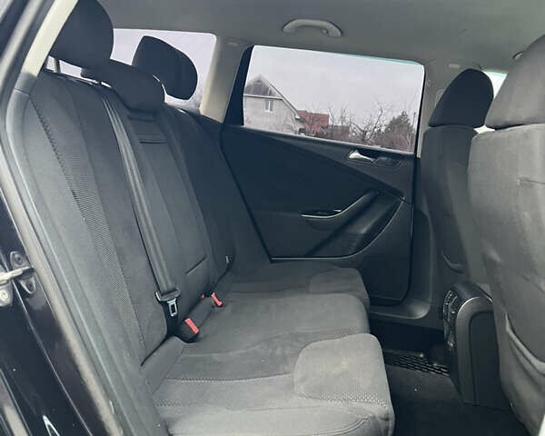 Черный Фольксваген Пассат, объемом двигателя 2 л и пробегом 371 тыс. км за 5800 $, фото 18 на Automoto.ua