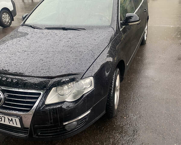 Черный Фольксваген Пассат, объемом двигателя 2 л и пробегом 332 тыс. км за 6000 $, фото 1 на Automoto.ua