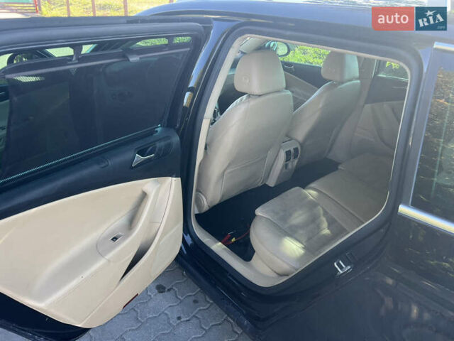 Черный Фольксваген Пассат, объемом двигателя 1.97 л и пробегом 300 тыс. км за 5999 $, фото 9 на Automoto.ua