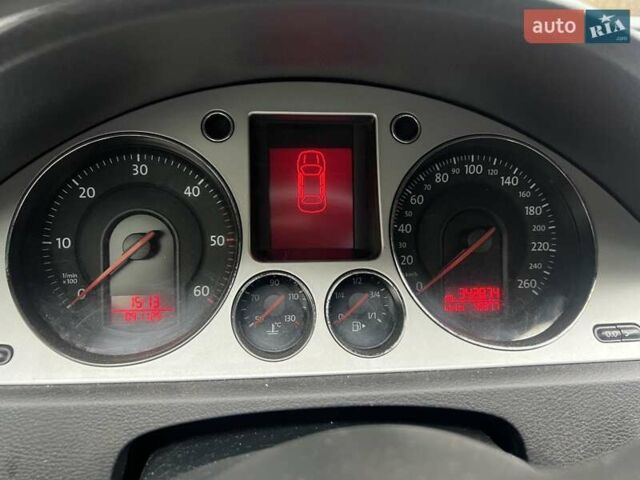 Черный Фольксваген Пассат, объемом двигателя 1.97 л и пробегом 342 тыс. км за 3950 $, фото 12 на Automoto.ua