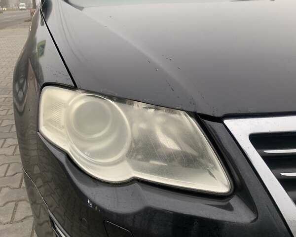 Черный Фольксваген Пассат, объемом двигателя 2 л и пробегом 300 тыс. км за 4700 $, фото 3 на Automoto.ua