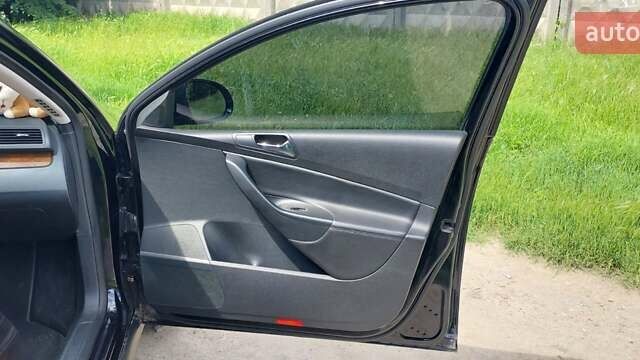 Черный Фольксваген Пассат, объемом двигателя 2 л и пробегом 284 тыс. км за 8500 $, фото 18 на Automoto.ua