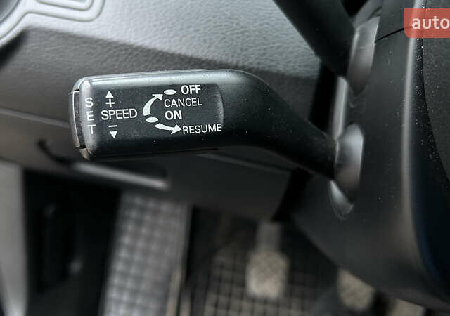 Чорний Фольксваген Пассат, об'ємом двигуна 1.6 л та пробігом 280 тис. км за 5450 $, фото 8 на Automoto.ua