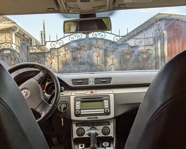 Черный Фольксваген Пассат, объемом двигателя 2 л и пробегом 260 тыс. км за 6100 $, фото 10 на Automoto.ua