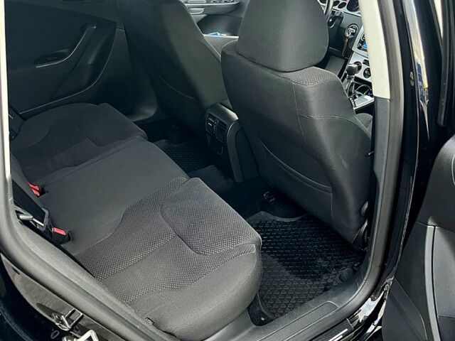 Чорний Фольксваген Пассат, об'ємом двигуна 2 л та пробігом 284 тис. км за 7000 $, фото 8 на Automoto.ua