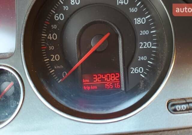 Черный Фольксваген Пассат, объемом двигателя 1.97 л и пробегом 324 тыс. км за 5500 $, фото 1 на Automoto.ua