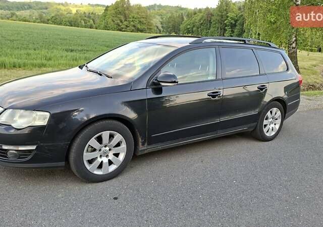 Черный Фольксваген Пассат, объемом двигателя 2 л и пробегом 470 тыс. км за 5249 $, фото 5 на Automoto.ua