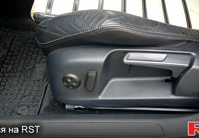 Черный Фольксваген Пассат, объемом двигателя 2 л и пробегом 320 тыс. км за 7300 $, фото 8 на Automoto.ua