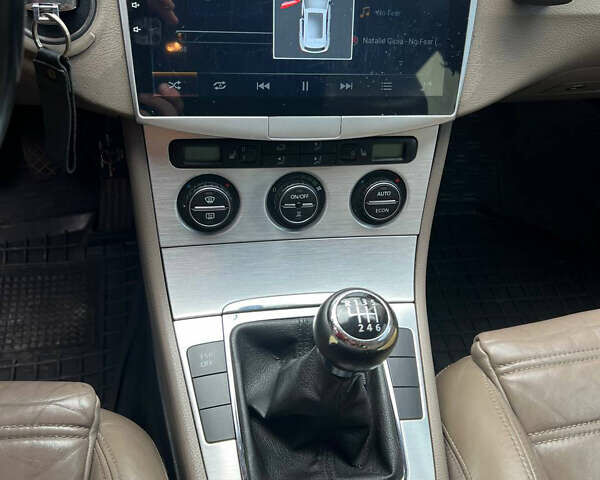 Чорний Фольксваген Пассат, об'ємом двигуна 2 л та пробігом 257 тис. км за 6100 $, фото 19 на Automoto.ua