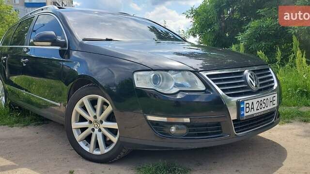 Черный Фольксваген Пассат, объемом двигателя 2 л и пробегом 284 тыс. км за 8500 $, фото 4 на Automoto.ua