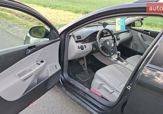 Черный Фольксваген Пассат, объемом двигателя 2 л и пробегом 470 тыс. км за 5249 $, фото 26 на Automoto.ua