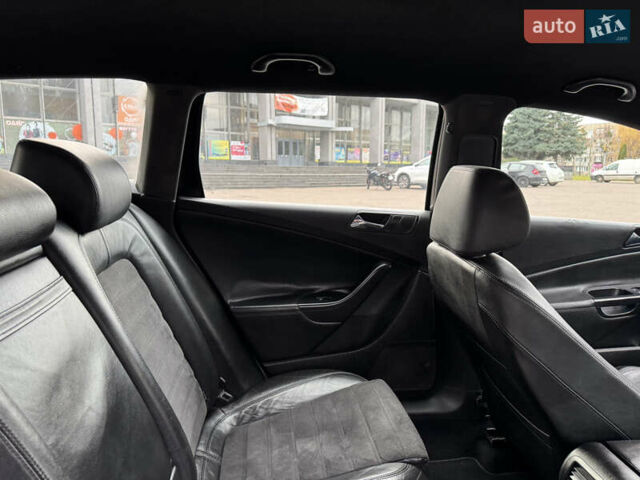 Черный Фольксваген Пассат, объемом двигателя 2 л и пробегом 290 тыс. км за 5699 $, фото 40 на Automoto.ua