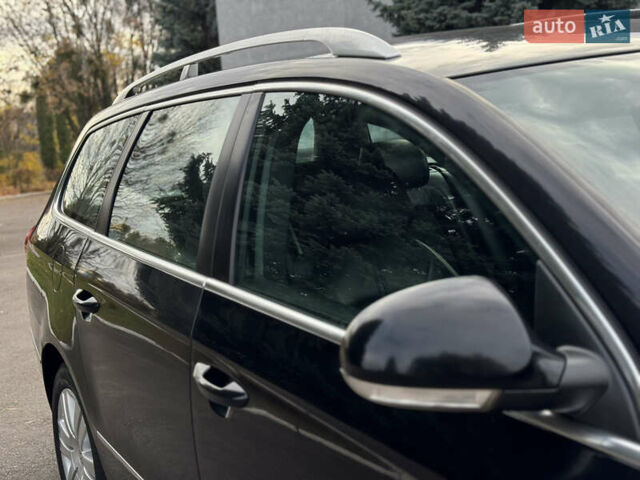 Черный Фольксваген Пассат, объемом двигателя 2 л и пробегом 290 тыс. км за 5699 $, фото 16 на Automoto.ua