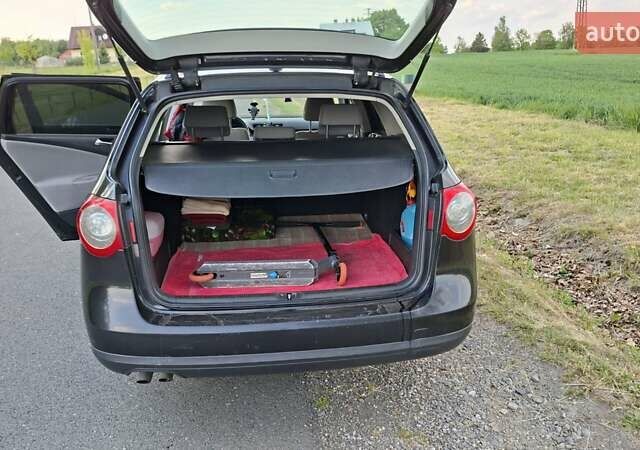 Черный Фольксваген Пассат, объемом двигателя 2 л и пробегом 470 тыс. км за 5249 $, фото 20 на Automoto.ua