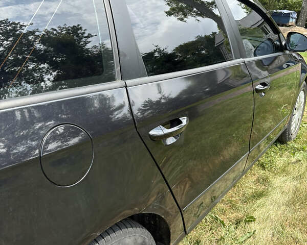 Черный Фольксваген Пассат, объемом двигателя 1.6 л и пробегом 183 тыс. км за 6500 $, фото 5 на Automoto.ua