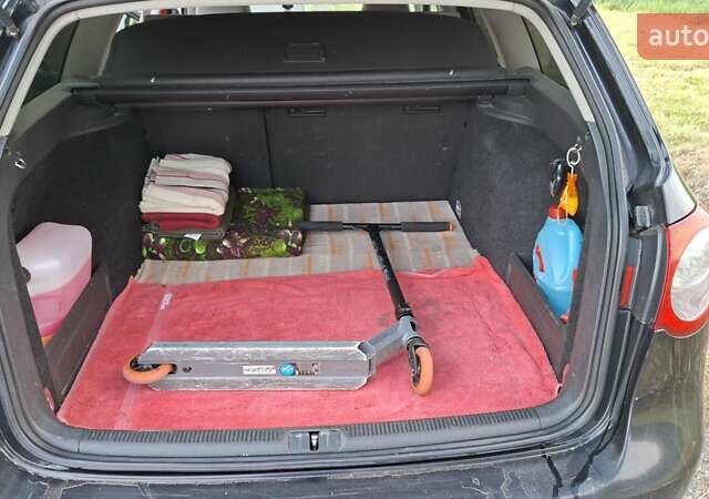 Черный Фольксваген Пассат, объемом двигателя 2 л и пробегом 470 тыс. км за 5249 $, фото 19 на Automoto.ua