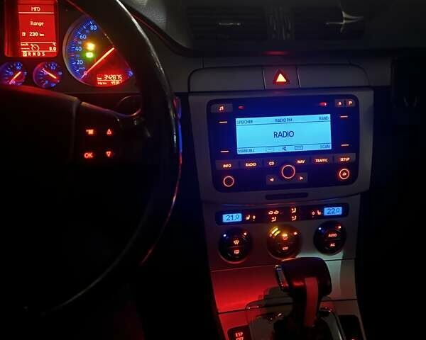 Черный Фольксваген Пассат, объемом двигателя 1.97 л и пробегом 342 тыс. км за 3950 $, фото 10 на Automoto.ua