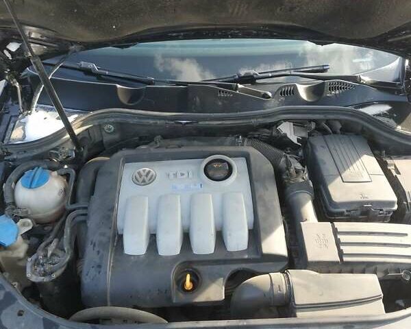 Черный Фольксваген Пассат, объемом двигателя 1.9 л и пробегом 390 тыс. км за 6700 $, фото 1 на Automoto.ua