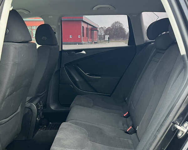 Черный Фольксваген Пассат, объемом двигателя 2 л и пробегом 371 тыс. км за 5800 $, фото 15 на Automoto.ua