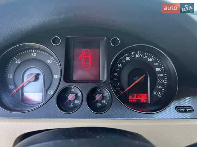 Чорний Фольксваген Пассат, об'ємом двигуна 2 л та пробігом 313 тис. км за 6100 $, фото 17 на Automoto.ua