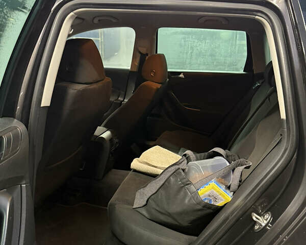 Черный Фольксваген Пассат, объемом двигателя 2 л и пробегом 400 тыс. км за 3500 $, фото 9 на Automoto.ua