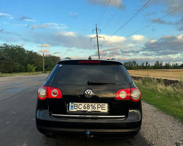 Фольксваген Пассат 2007 в Черкассах на Automoto.ua Черный Фольксваген Пассат, объемом двигателя 1.98 л и пробегом 250 тыс. км за 6200 $, фото 4 на Automoto.ua
