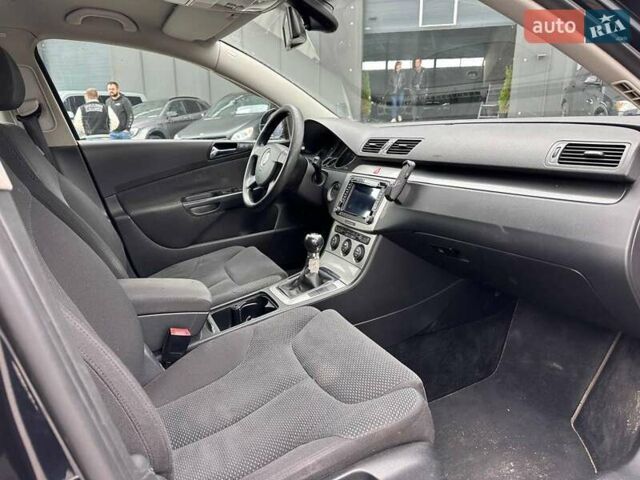 Черный Фольксваген Пассат, объемом двигателя 2 л и пробегом 288 тыс. км за 7290 $, фото 29 на Automoto.ua