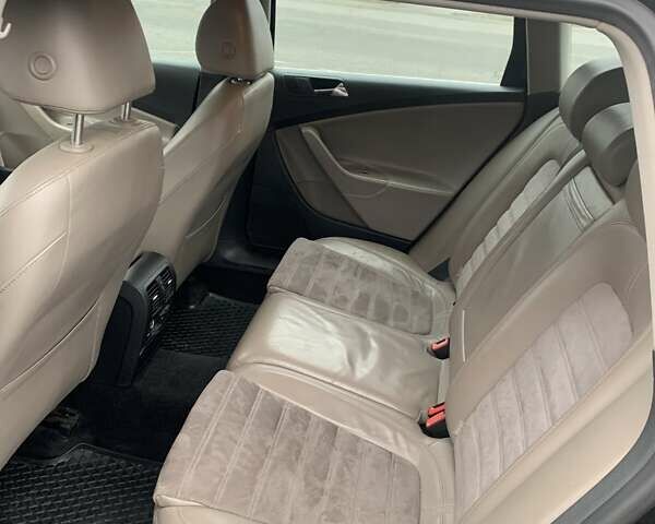 Черный Фольксваген Пассат, объемом двигателя 2 л и пробегом 300 тыс. км за 4700 $, фото 8 на Automoto.ua