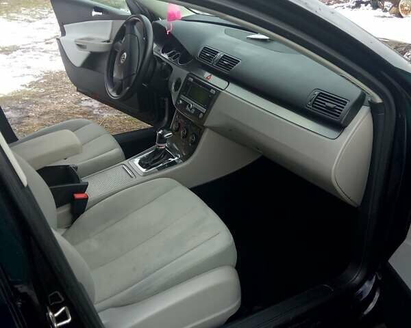 Чорний Фольксваген Пассат, об'ємом двигуна 2 л та пробігом 237 тис. км за 7100 $, фото 2 на Automoto.ua