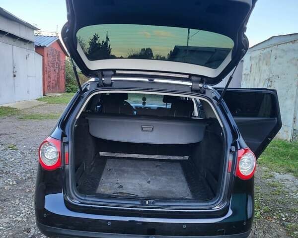 Черный Фольксваген Пассат, объемом двигателя 2 л и пробегом 280 тыс. км за 6400 $, фото 24 на Automoto.ua