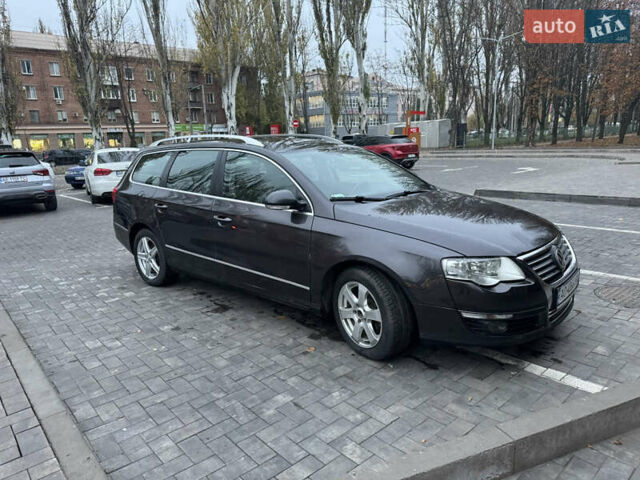 Черный Фольксваген Пассат, объемом двигателя 1.97 л и пробегом 350 тыс. км за 6500 $, фото 3 на Automoto.ua