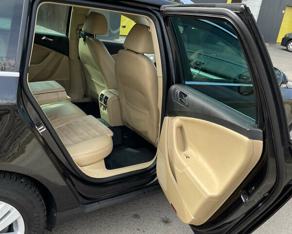 Чорний Фольксваген Пассат, об'ємом двигуна 2 л та пробігом 285 тис. км за 8500 $, фото 17 на Automoto.ua