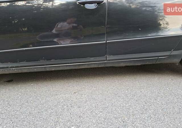 Черный Фольксваген Пассат, объемом двигателя 2 л и пробегом 470 тыс. км за 5249 $, фото 28 на Automoto.ua