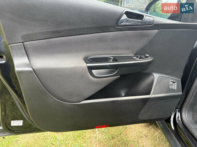 Черный Фольксваген Пассат, объемом двигателя 1.6 л и пробегом 183 тыс. км за 6500 $, фото 15 на Automoto.ua