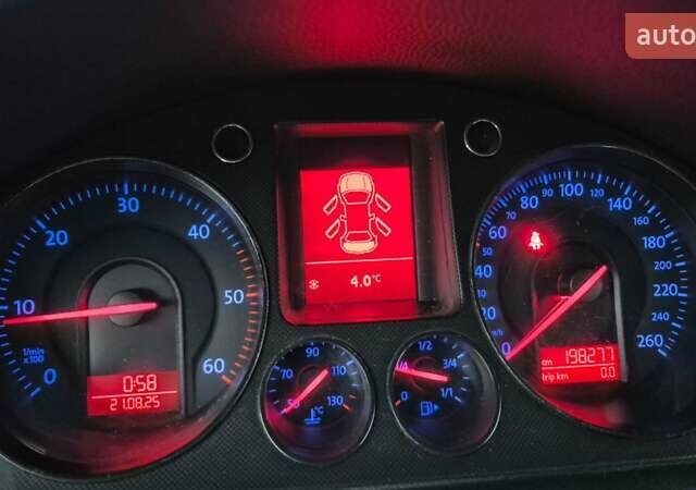 Чорний Фольксваген Пассат, об'ємом двигуна 1.97 л та пробігом 198 тис. км за 4533 $, фото 5 на Automoto.ua