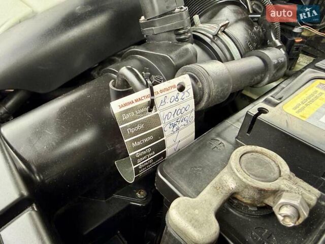 Черный Фольксваген Пассат, объемом двигателя 2 л и пробегом 403 тыс. км за 5499 $, фото 26 на Automoto.ua