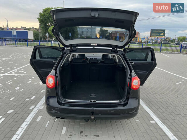 Черный Фольксваген Пассат, объемом двигателя 2 л и пробегом 327 тыс. км за 7800 $, фото 12 на Automoto.ua