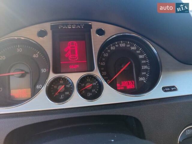Черный Фольксваген Пассат, объемом двигателя 2 л и пробегом 339 тыс. км за 5800 $, фото 2 на Automoto.ua