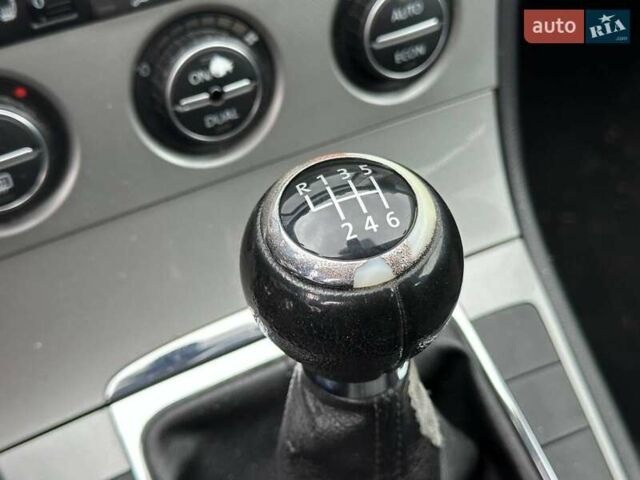 Черный Фольксваген Пассат, объемом двигателя 2 л и пробегом 288 тыс. км за 7290 $, фото 20 на Automoto.ua