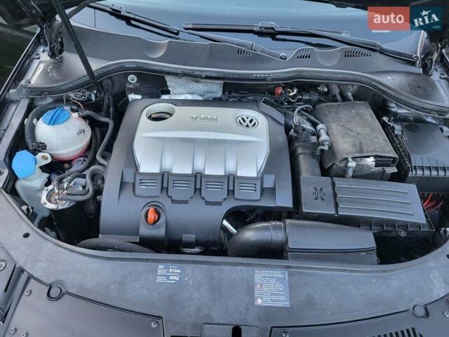 Черный Фольксваген Пассат, объемом двигателя 2 л и пробегом 280 тыс. км за 6400 $, фото 31 на Automoto.ua