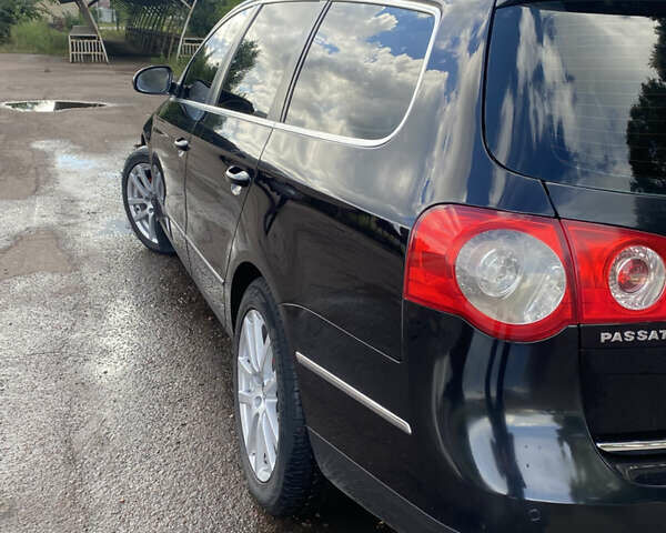Черный Фольксваген Пассат, объемом двигателя 1.97 л и пробегом 252 тыс. км за 6800 $, фото 3 на Automoto.ua