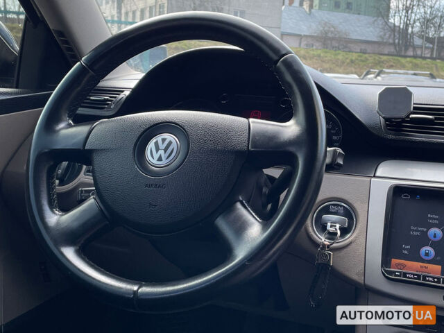 Черный Фольксваген Пассат, объемом двигателя 1.9 л и пробегом 290 тыс. км за 7400 $, фото 21 на Automoto.ua