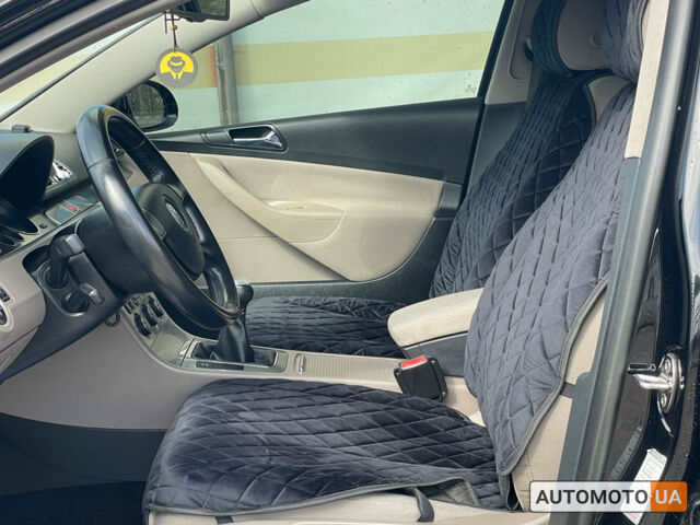 Черный Фольксваген Пассат, объемом двигателя 1.9 л и пробегом 290 тыс. км за 7400 $, фото 11 на Automoto.ua