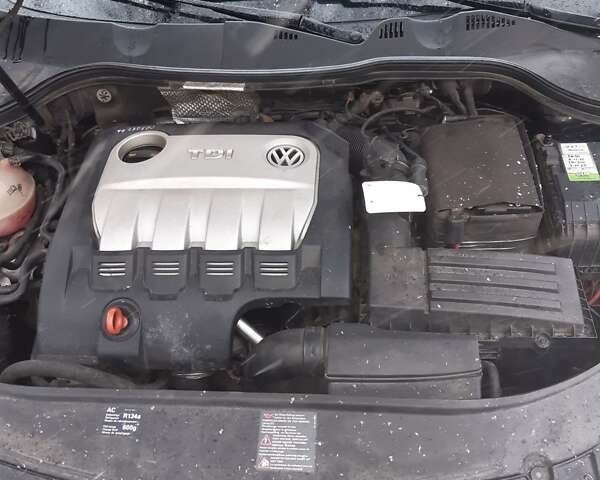 Чорний Фольксваген Пассат, об'ємом двигуна 2 л та пробігом 273 тис. км за 7850 $, фото 10 на Automoto.ua