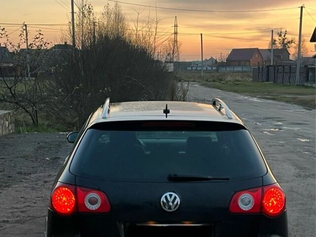 Черный Фольксваген Пассат, объемом двигателя 2 л и пробегом 340 тыс. км за 2500 $, фото 3 на Automoto.ua