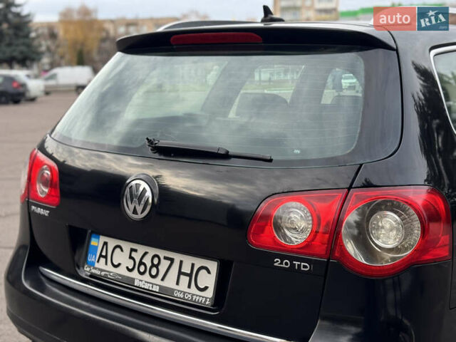 Черный Фольксваген Пассат, объемом двигателя 2 л и пробегом 290 тыс. км за 5699 $, фото 23 на Automoto.ua