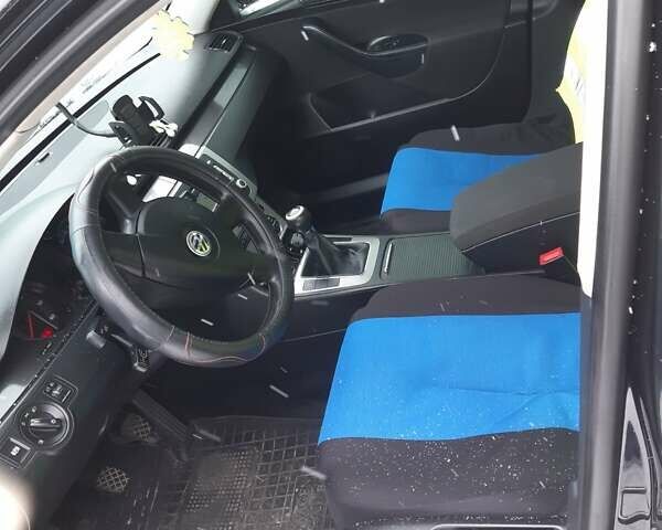 Чорний Фольксваген Пассат, об'ємом двигуна 2 л та пробігом 273 тис. км за 7850 $, фото 6 на Automoto.ua