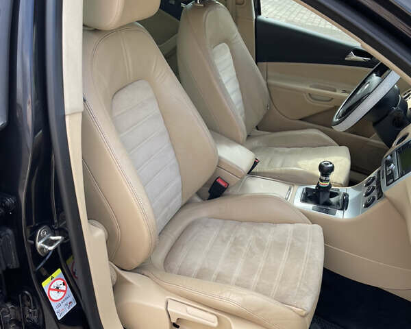 Чорний Фольксваген Пассат, об'ємом двигуна 2 л та пробігом 285 тис. км за 8500 $, фото 21 на Automoto.ua