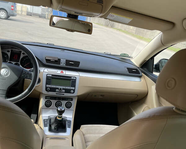 Чорний Фольксваген Пассат, об'ємом двигуна 2 л та пробігом 285 тис. км за 8500 $, фото 16 на Automoto.ua