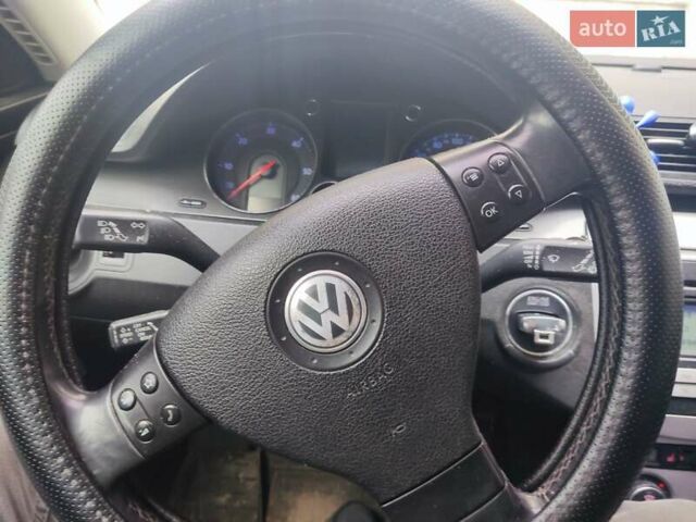 Чорний Фольксваген Пассат, об'ємом двигуна 2 л та пробігом 347 тис. км за 4800 $, фото 6 на Automoto.ua